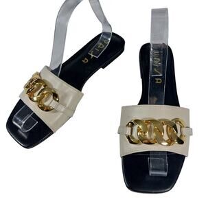 UNISA! EGGSHELL CREAM GENUINE LEATHER, BIG GOLD CHAIN DETAIL SANDALS! SZ 9M